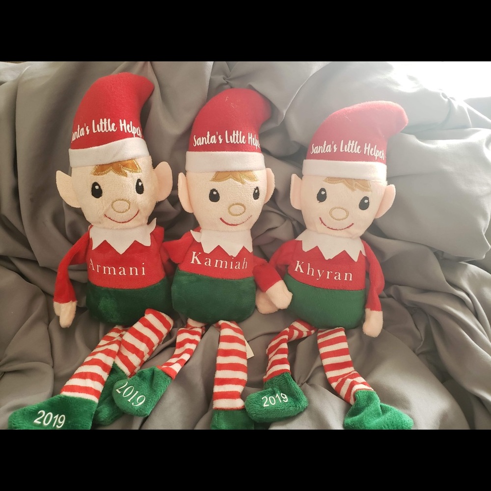 Customized elf - Picture 2 of 2
